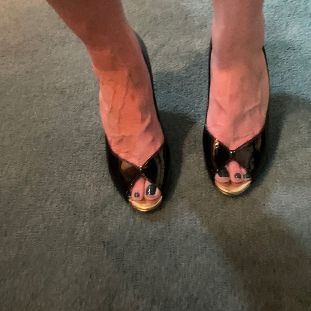 Anne Klein Black Patent Heels